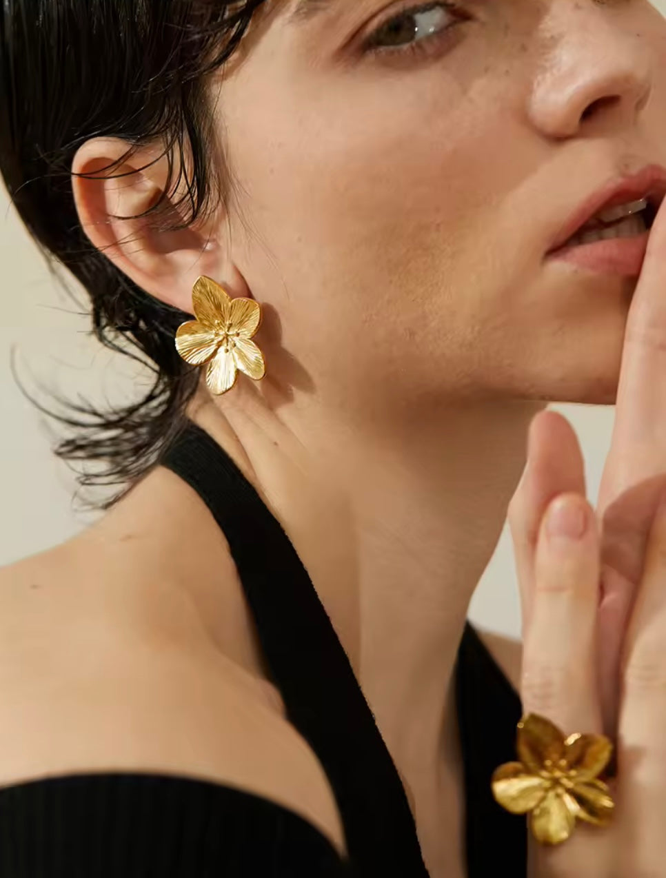 Flower Love Earrings