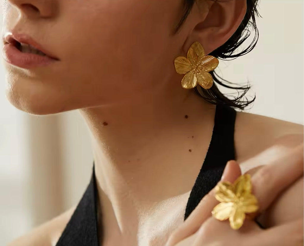 Flower Love Earrings