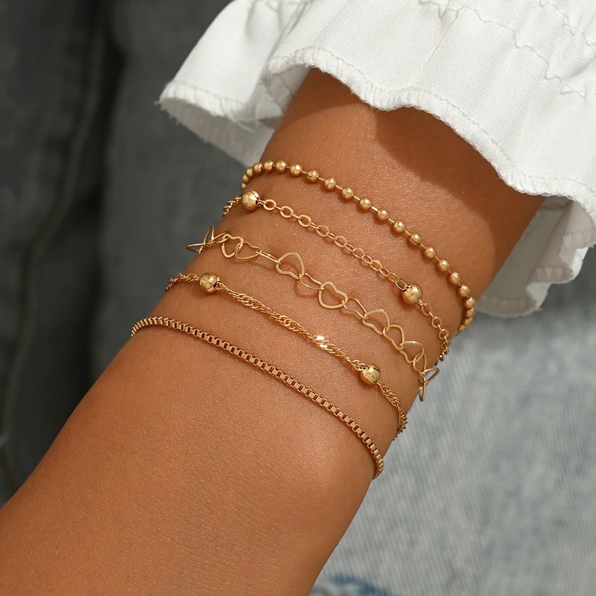 La Perfection Vintage | 5-Delige Armbanden Set Met Parel- en Metaaldetails | Veelzijdig en Elegant - Voor Elke Gelegenheid