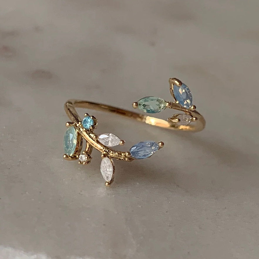 Dainty Leaf Ring