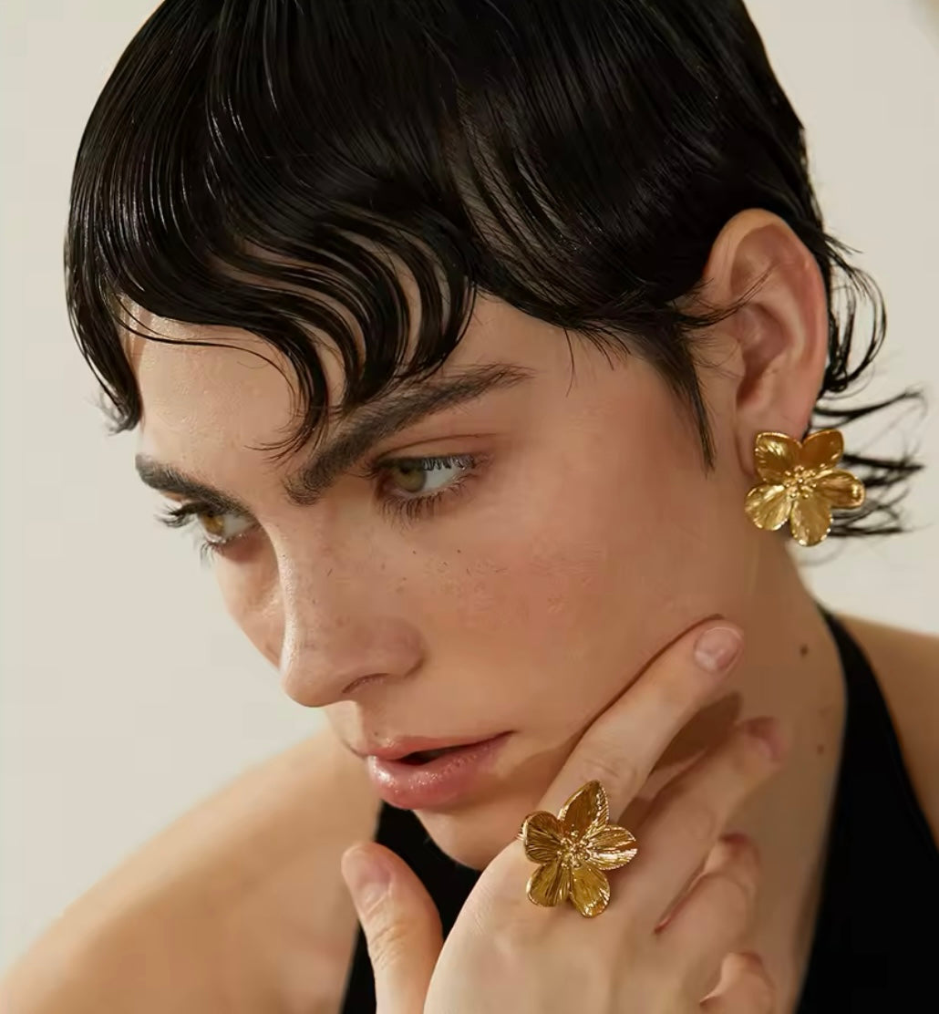 Flower Love Earrings