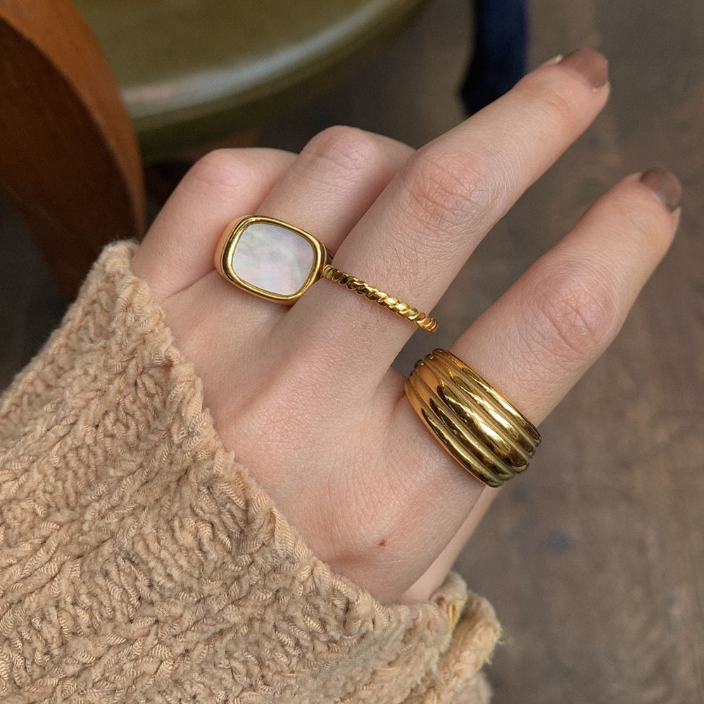Gold Ring Shell