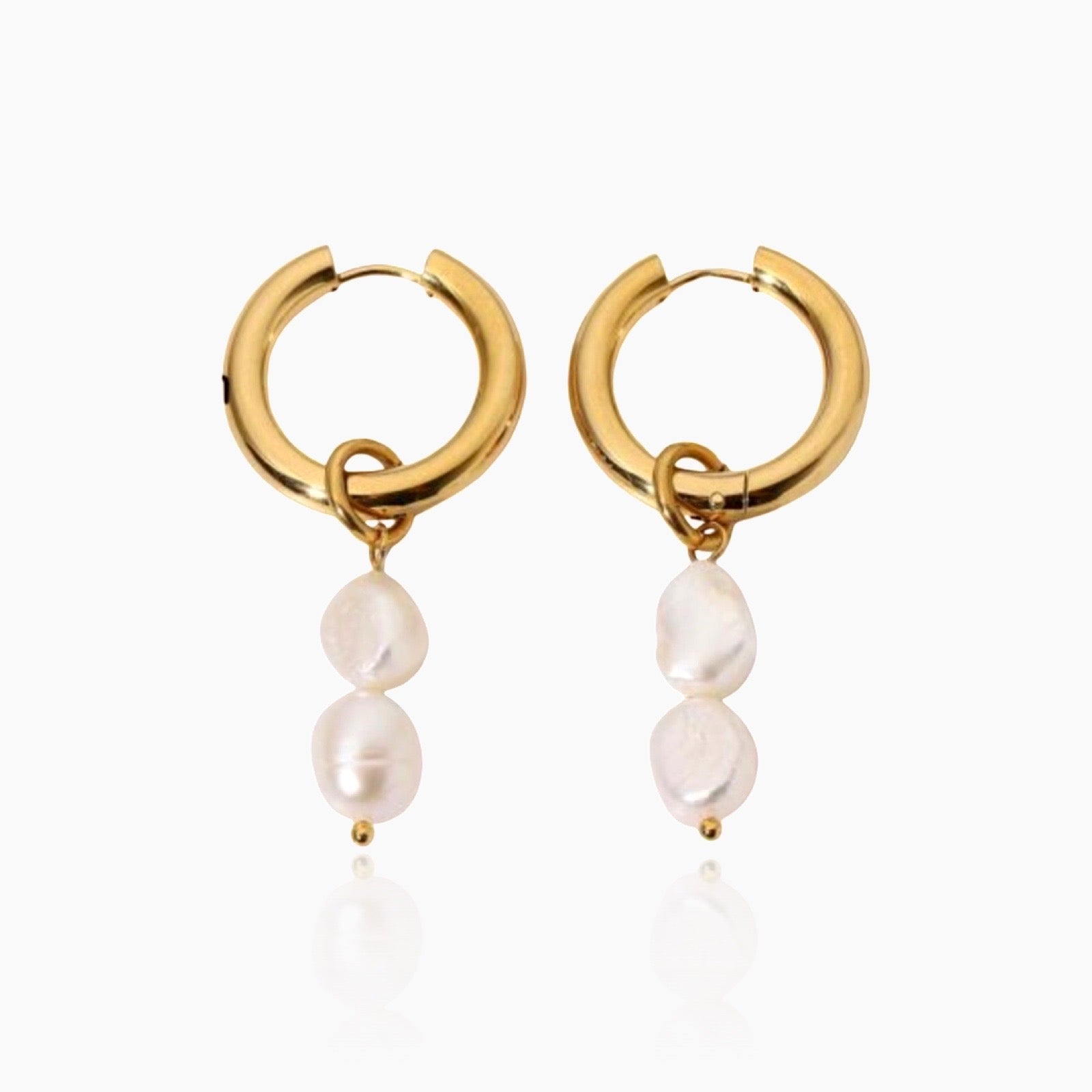 BELLA Pearl Earrings