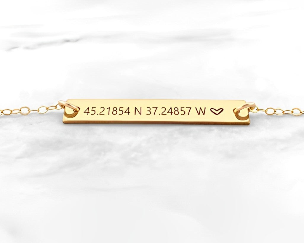 MEMORY - Custom Engraved Delicate Plate Bracelet