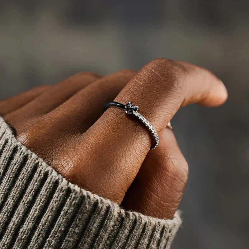 Enamél Heart Ring