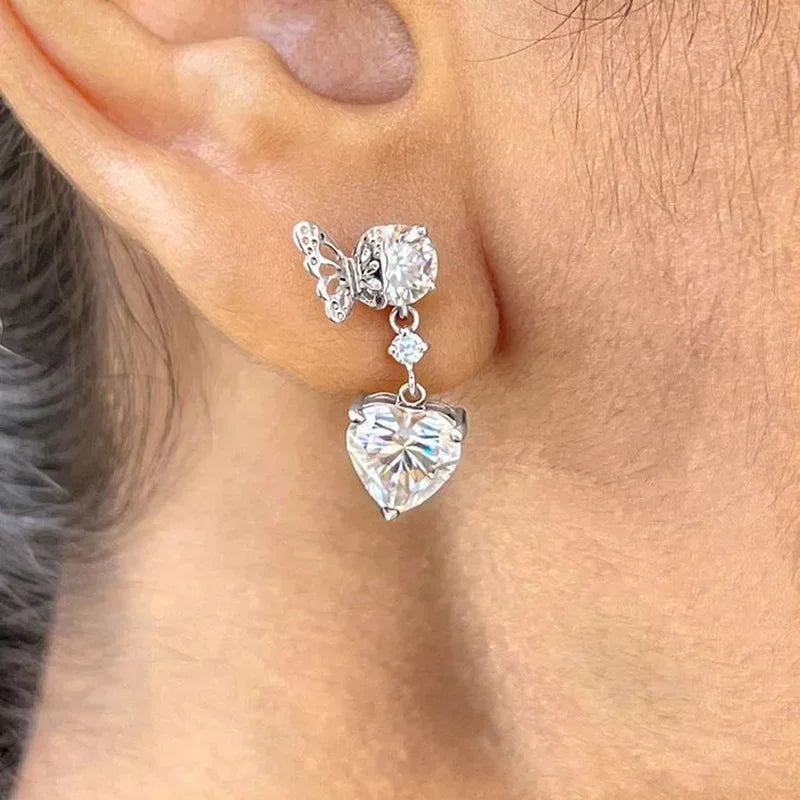 Minimalistische Crystal Butterfly Earrings | Elegante Vlinder Oorbellen met Kristallen