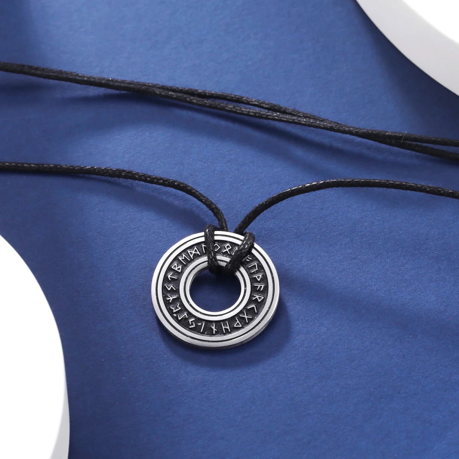 Viking Rune Ketting voor Mannen | Kracht en Rijkdom Manifesteren, 925 Sterling Zilver