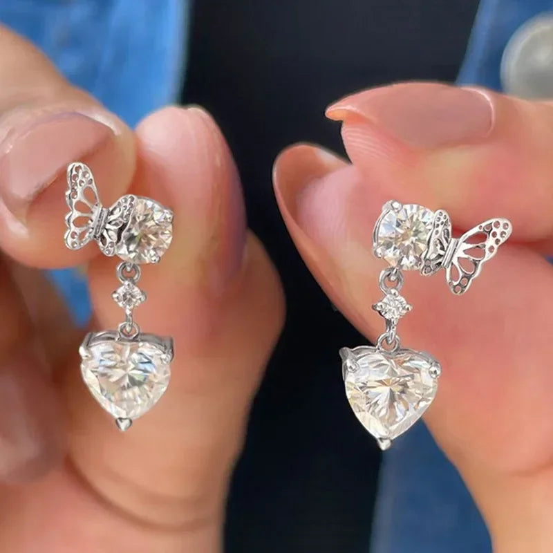 Minimalistische Crystal Butterfly Earrings | Elegante Vlinder Oorbellen met Kristallen