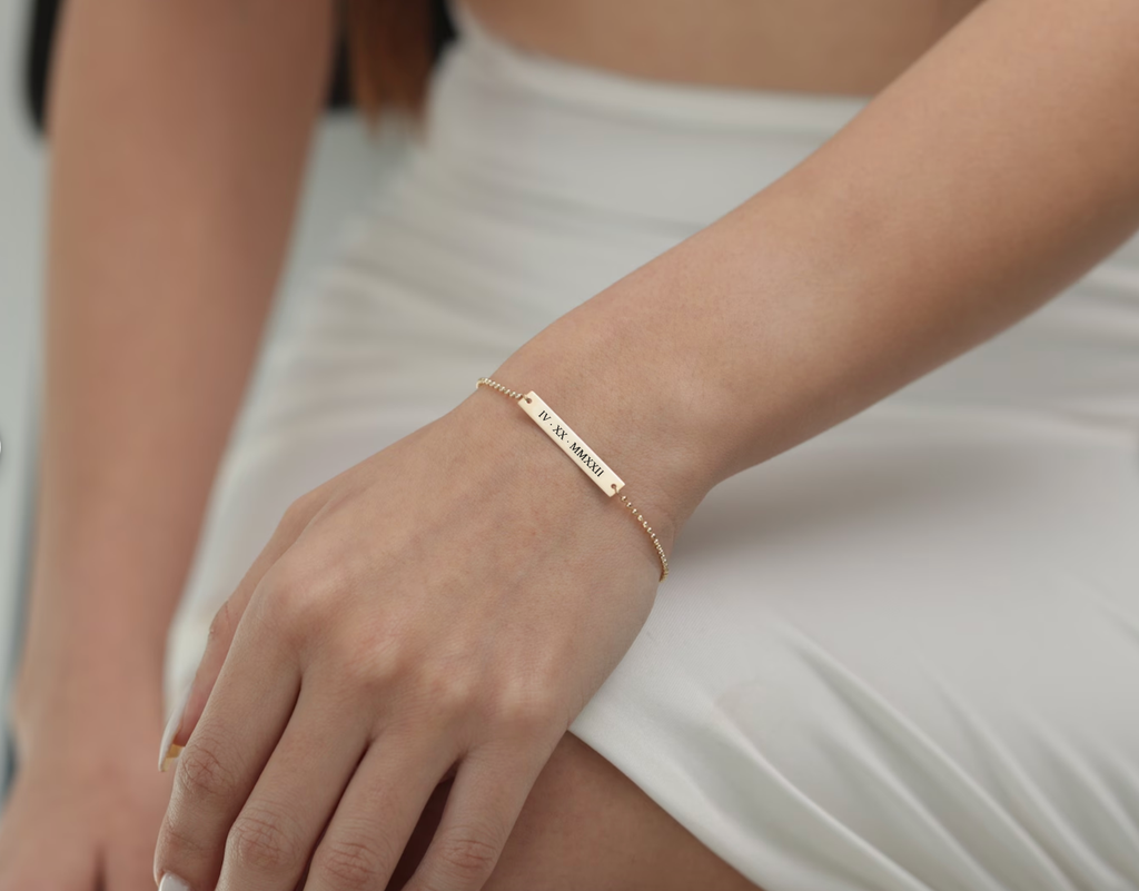 MEMORY - Custom Engraved Delicate Plate Bracelet