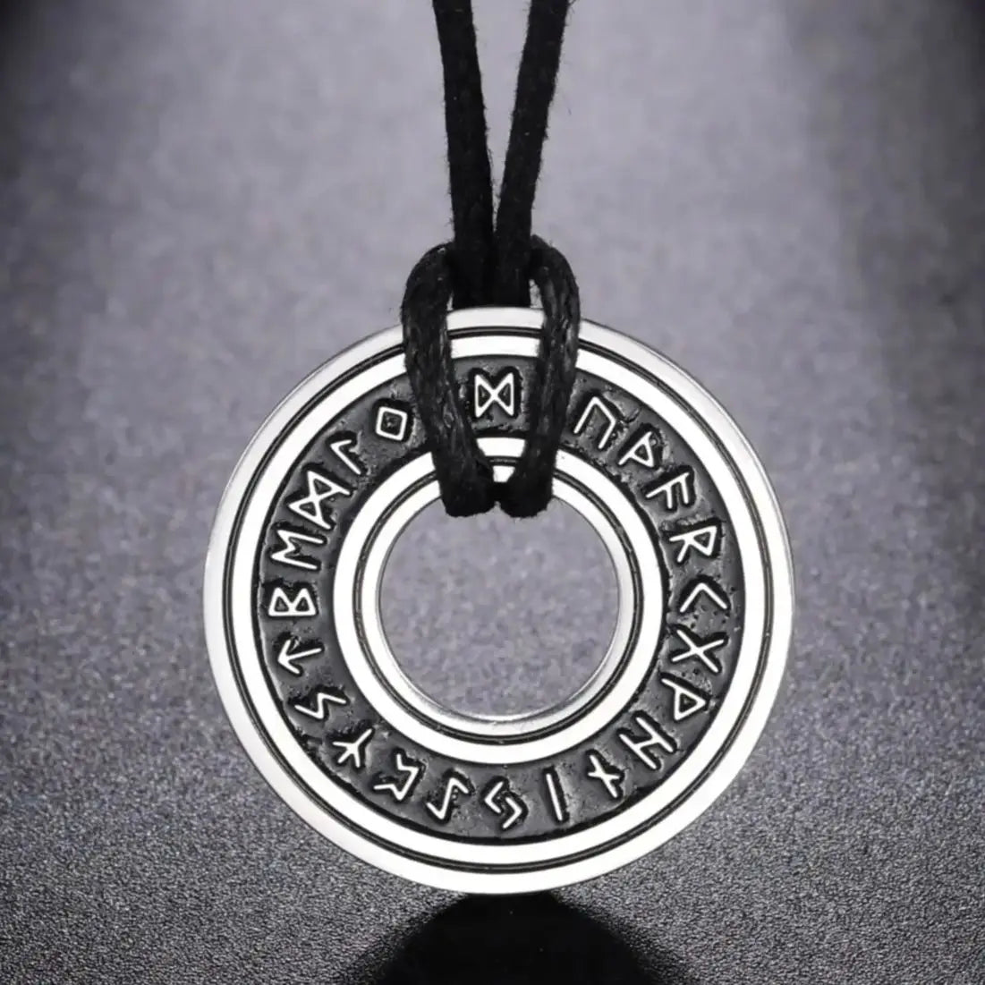 Viking Rune Ketting voor Mannen | Kracht en Rijkdom Manifesteren, 925 Sterling Zilver