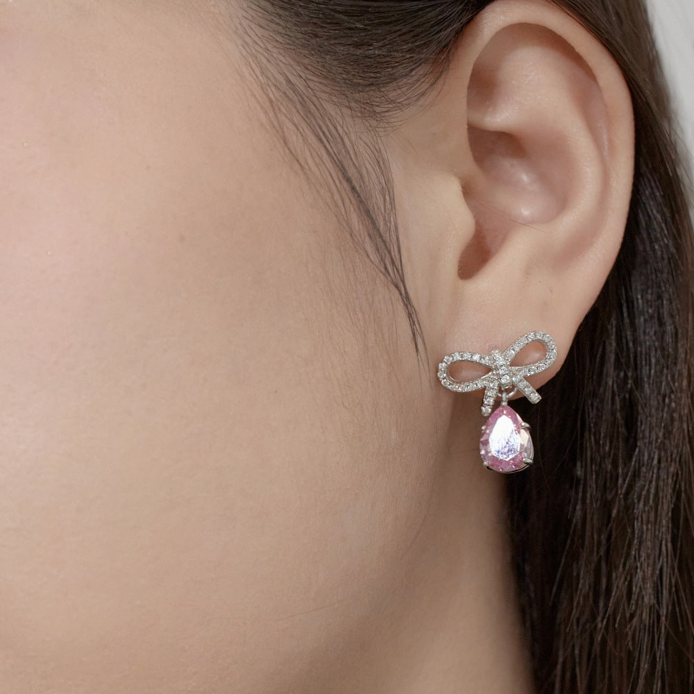 Pink Crystal Teardrop Bow Earrings | Luxe Oorbellen voor Dames