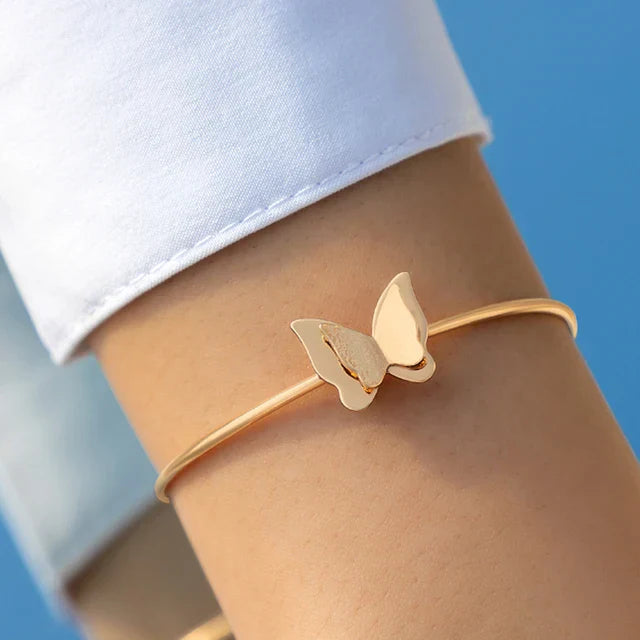 Goudkleurige Verstelbare Dames Armband – Kruisdesign