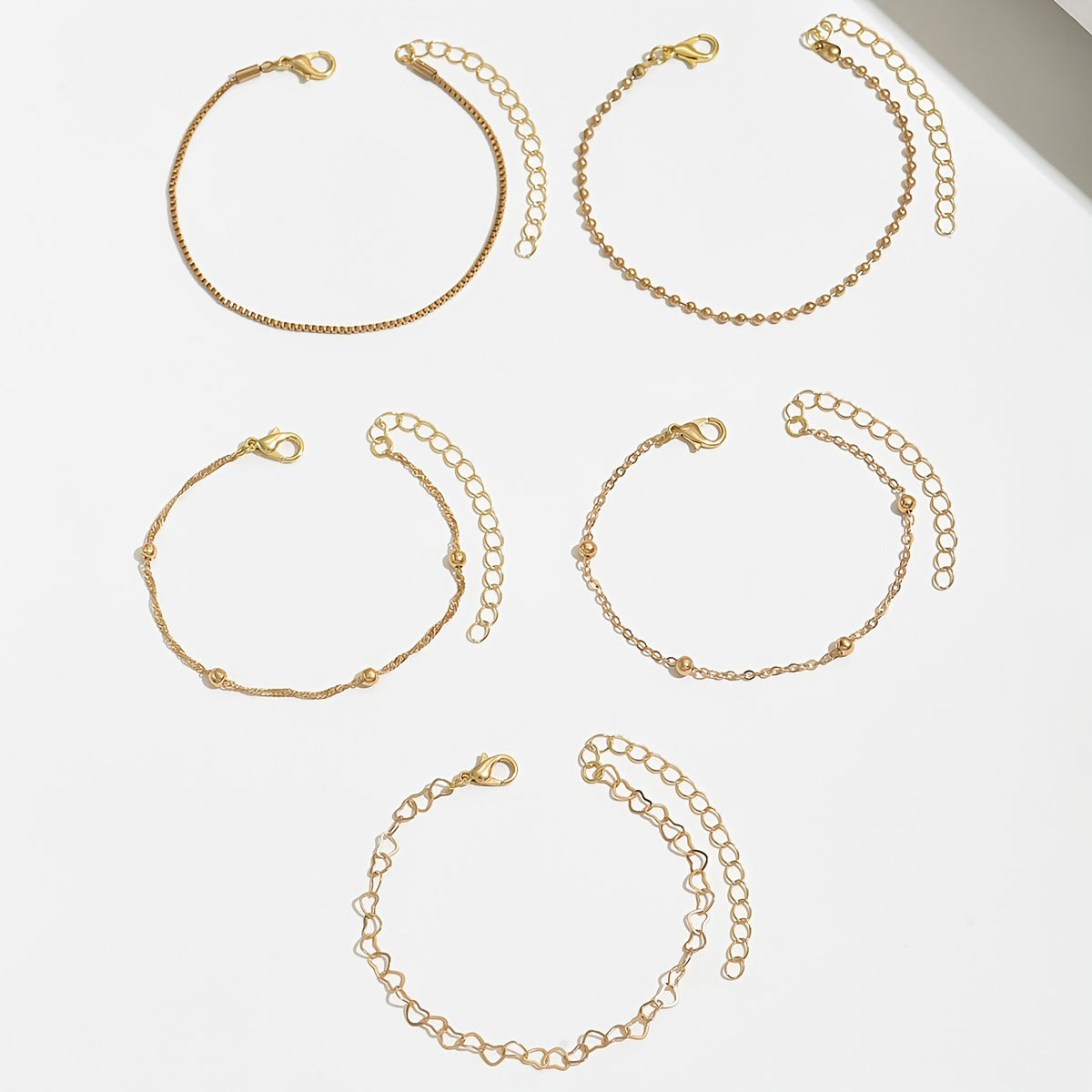 La Perfection Vintage | 5-Delige Armbanden Set Met Parel- en Metaaldetails | Veelzijdig en Elegant - Voor Elke Gelegenheid