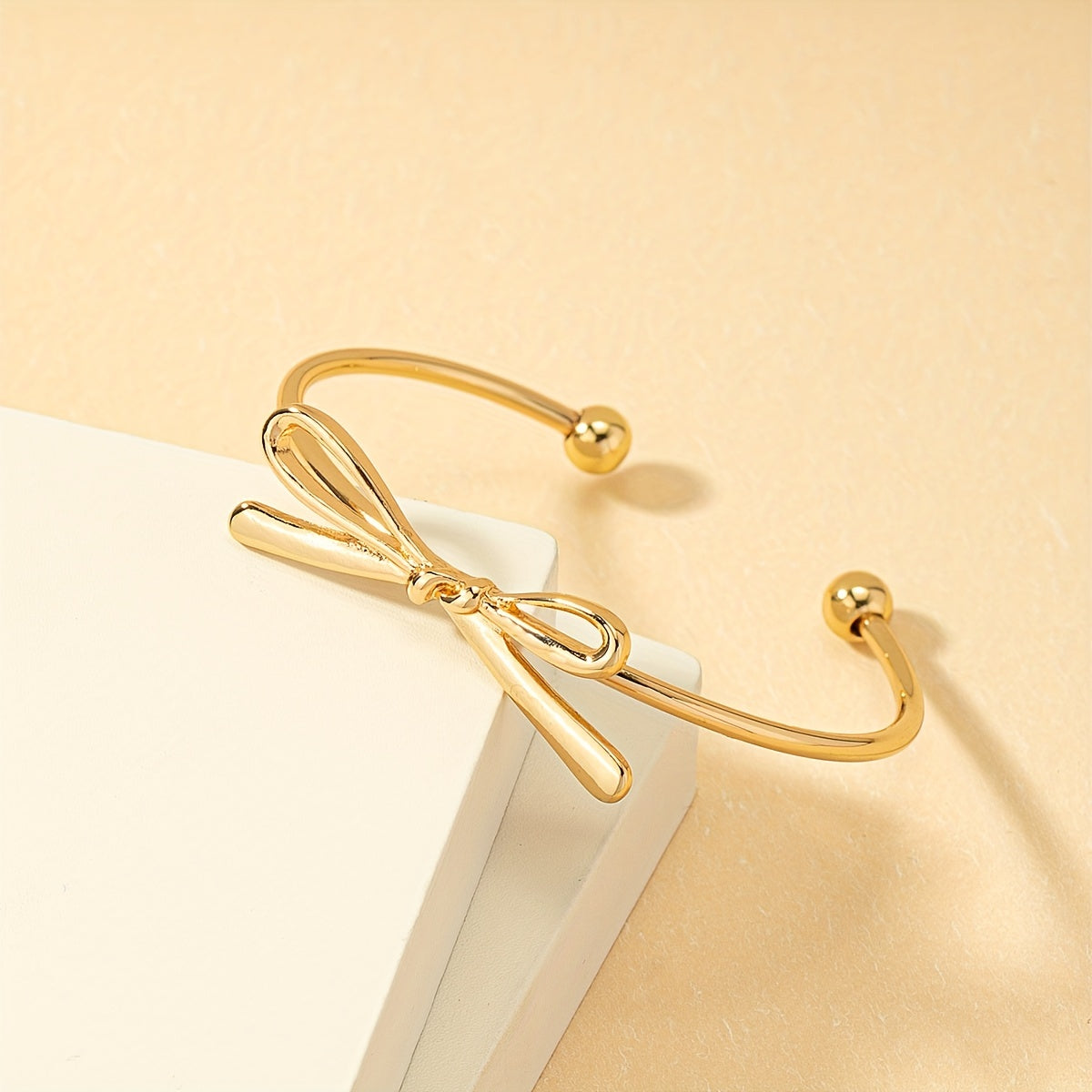 Minimalisme Raffiné | Vintage Minimalistische Strikvormige Open Manchet Armband | Elegantie - Voor Elke Outfit