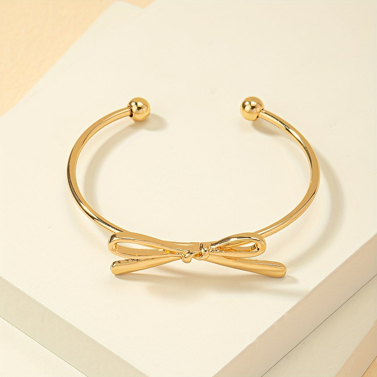 Minimalisme Raffiné | Vintage Minimalistische Strikvormige Open Manchet Armband | Elegantie - Voor Elke Outfit