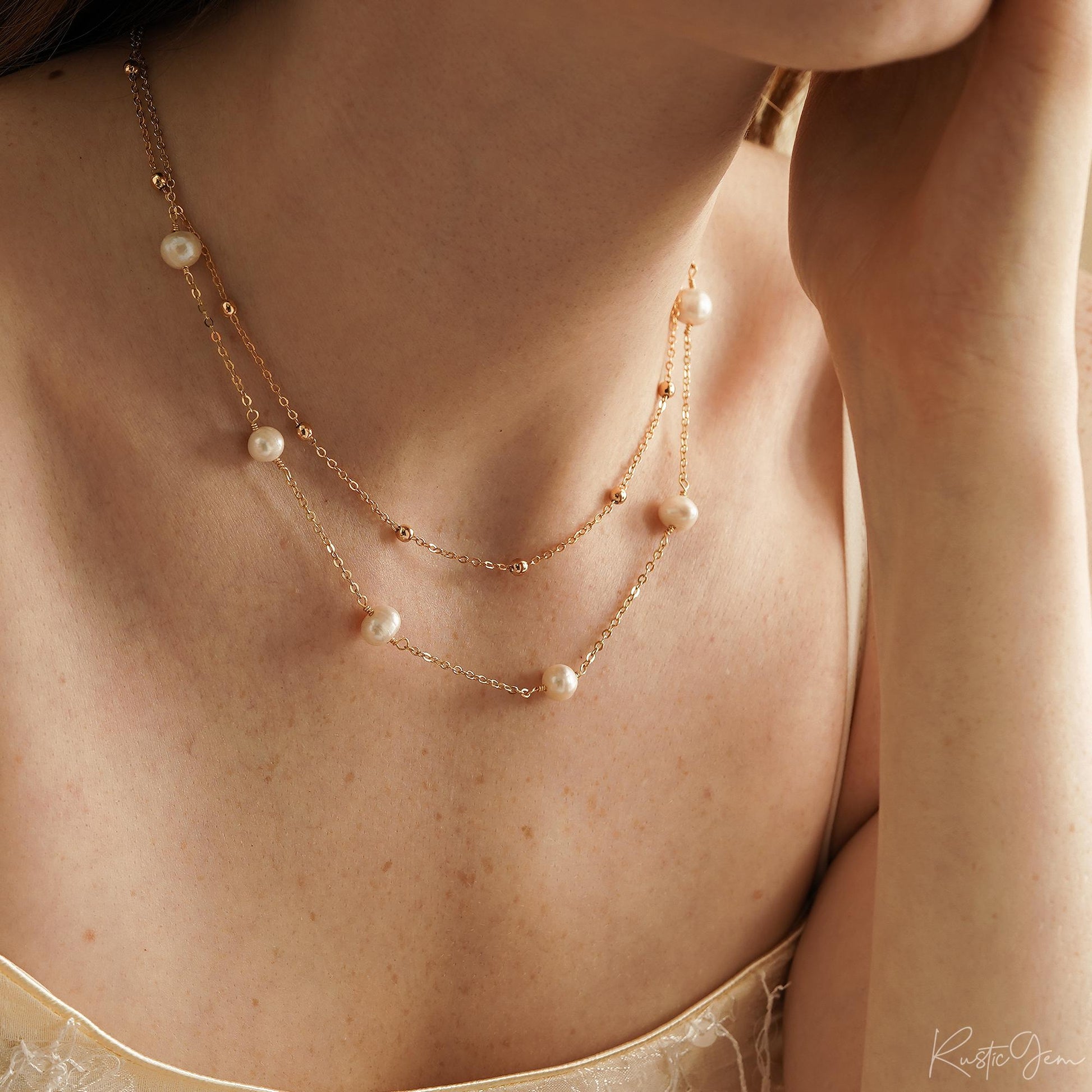 Elegant Double-Layer Freshwater Pearl Choker Necklace - 14k Plated Gold