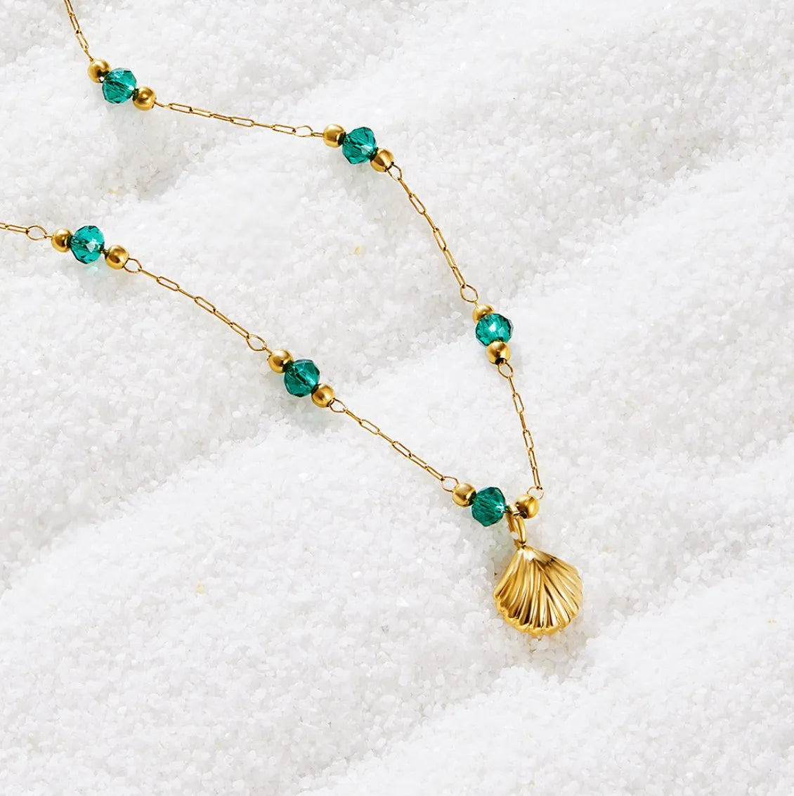 Collier - Nerissa - Gouden Schelp & Groen Agaat - Waterdicht en Aanslagvrij - Perfect voor Elke Gelegenheid